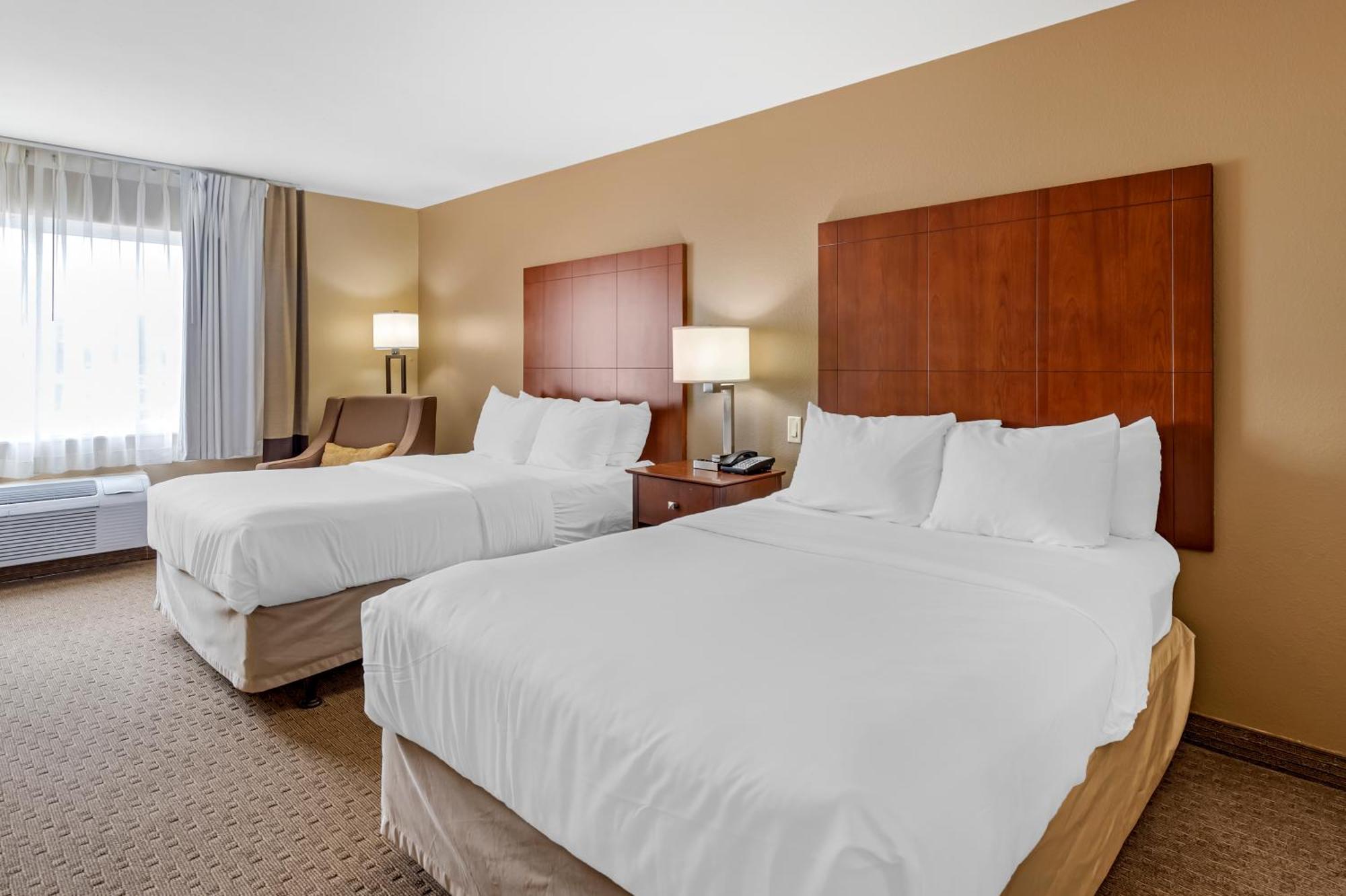 Comfort Inn & Suites East Moline Near I-80 Екстериор снимка